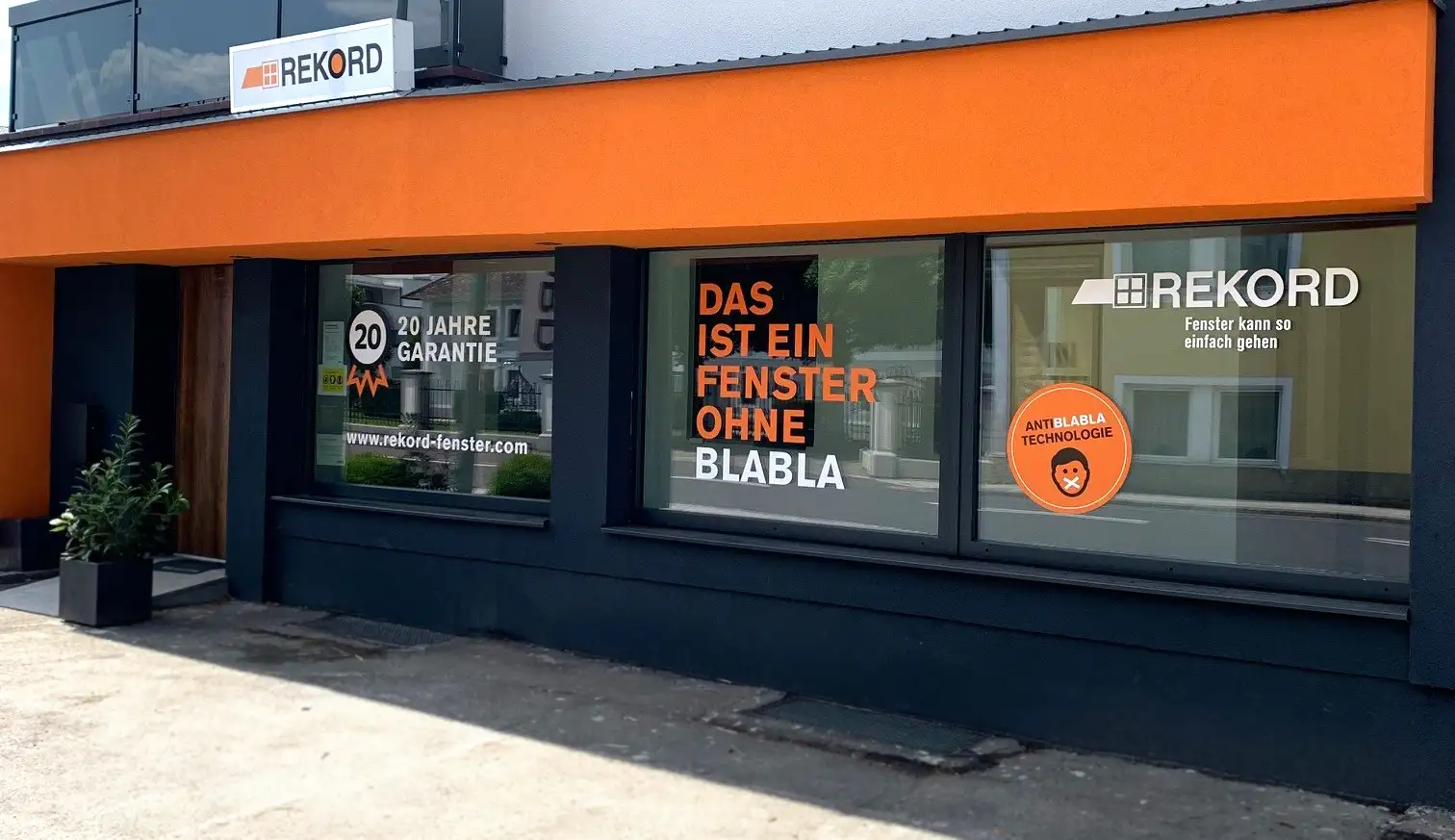 REKORD Fenster St. Valentin